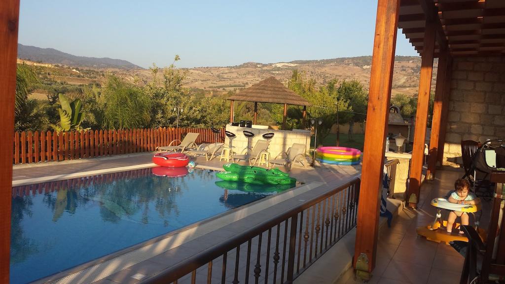 Stephanie Villa Simou Exterior photo